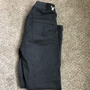 American Eagle gray capri pants